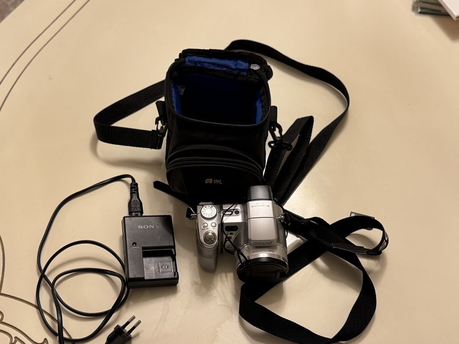Фотоапарат Sony состояние новое