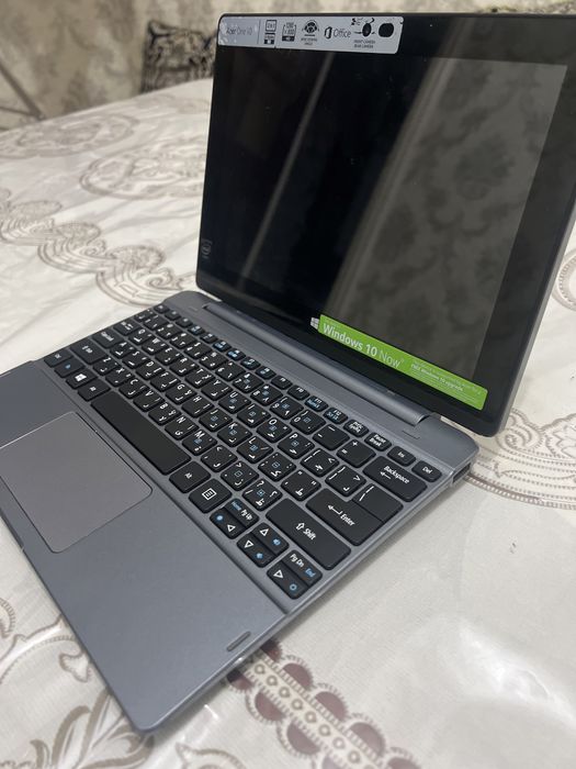 Продаётся Acer One 10 в идеальном состоянии ещё договоримся