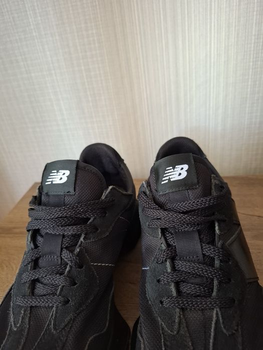 New balance 327 маратонки 42 номер.
