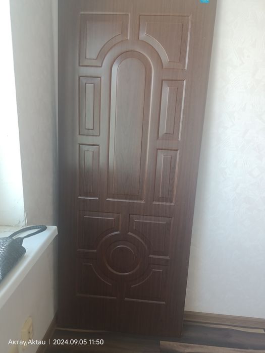Продам новую дверь .