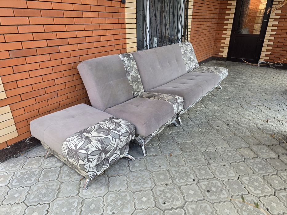 Продам диван с креслом