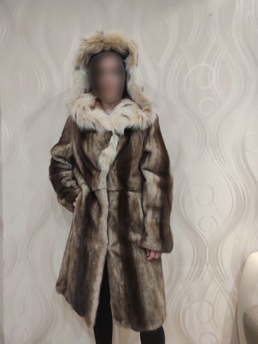 Шуба норковая с капюшоном