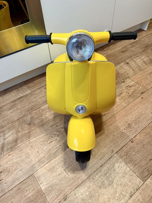 Детска електрическа Веспа
