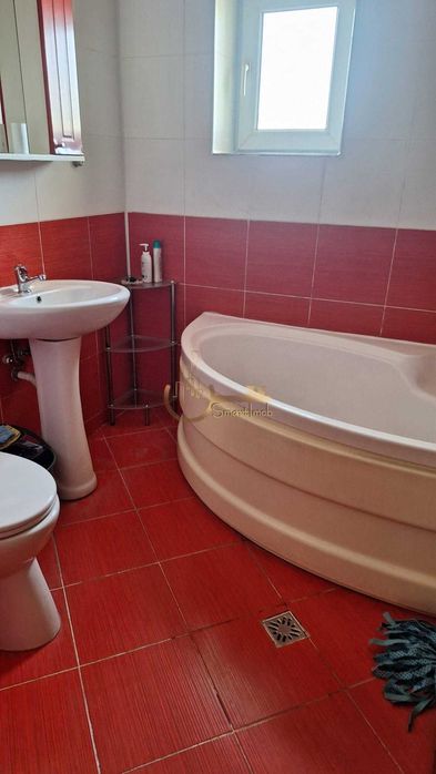 ETAJ 1 - Inchiriere apartament 2 camere micro 12  Targoviste