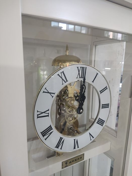 Часы напольные с боем