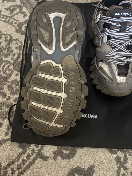 balenciaga track