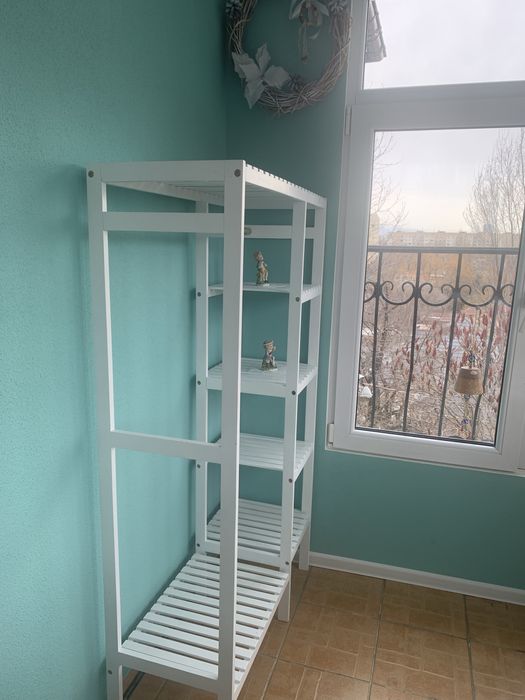Полка универсальная ,новая ,стильная.