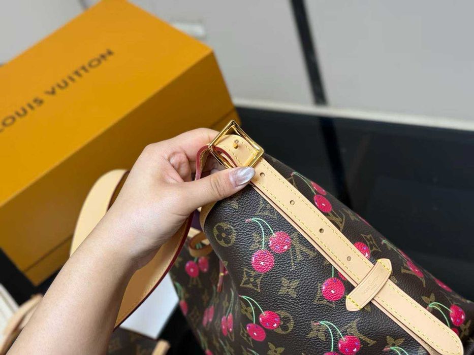 Geanta de mana dama Louis Vuitton 95-43