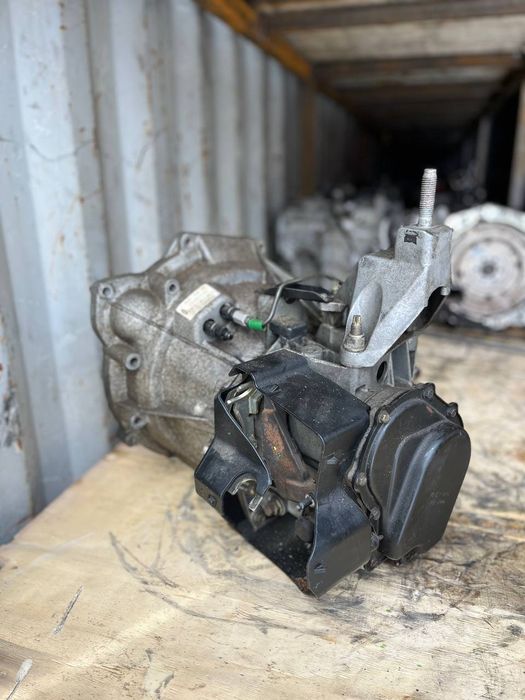 Коробка механика на Ford Focus MK1, объём 1.6 литра;