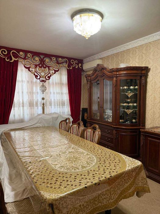 Коракамиш Галаба боги олдида 3 хона сотилади уртача ремонт