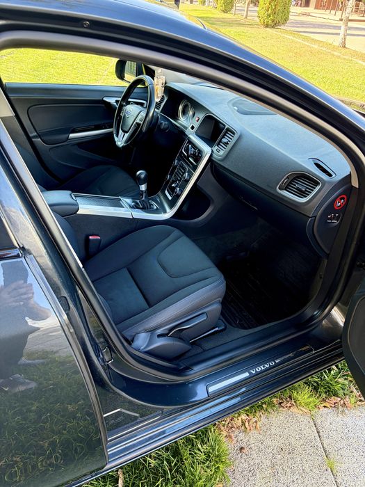 Volvo S60 D3 2.0 diesel – 163 CP – 2011 – 215.500 km