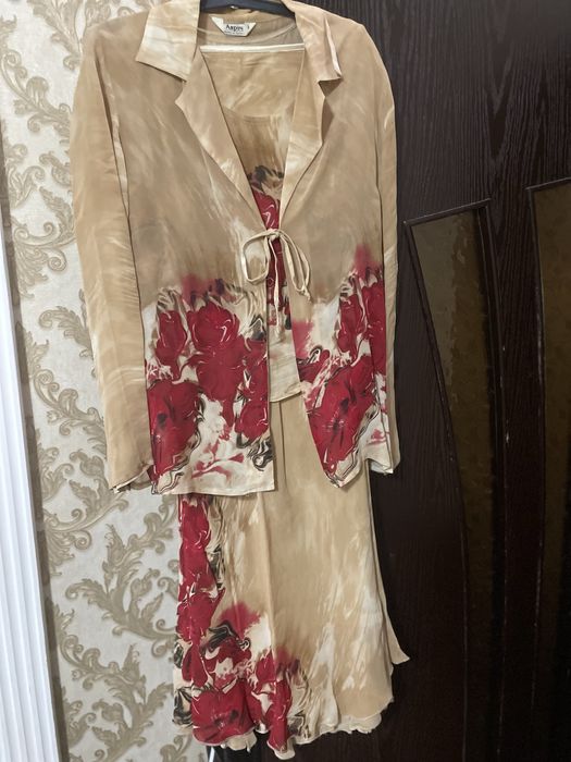 Костюмы двойки, летние сарафаны, нарядные