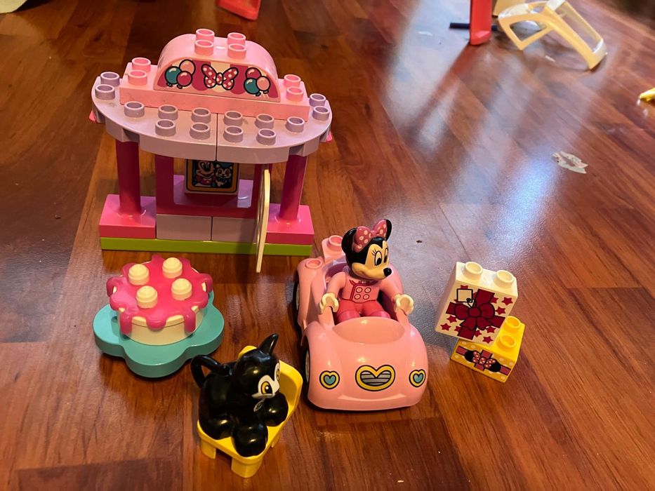 LEGO DUPLO Disney Petrecerea lui Minnie 10873