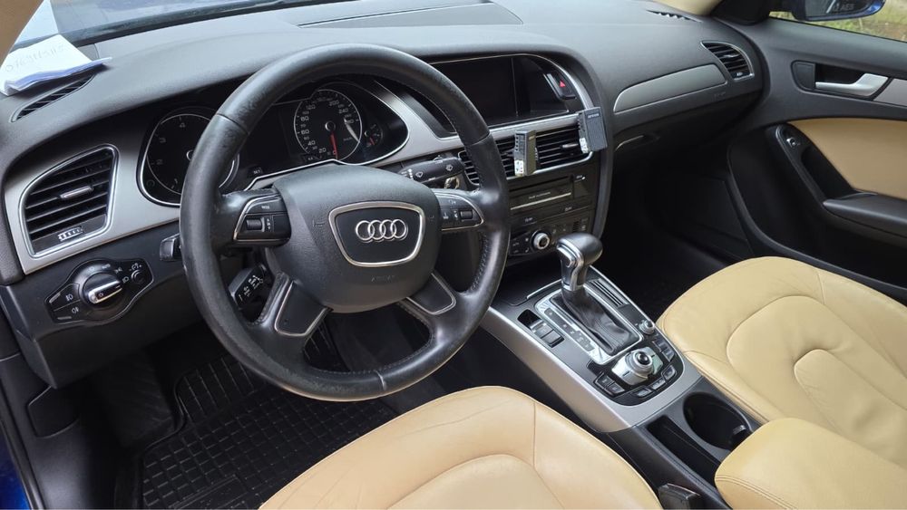 Vand audi A4  model 2013 !