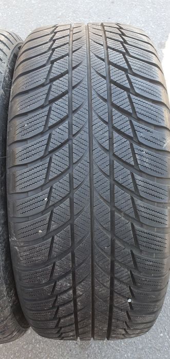 Гуми 2бр 225/50/18 -1бр - 125лв