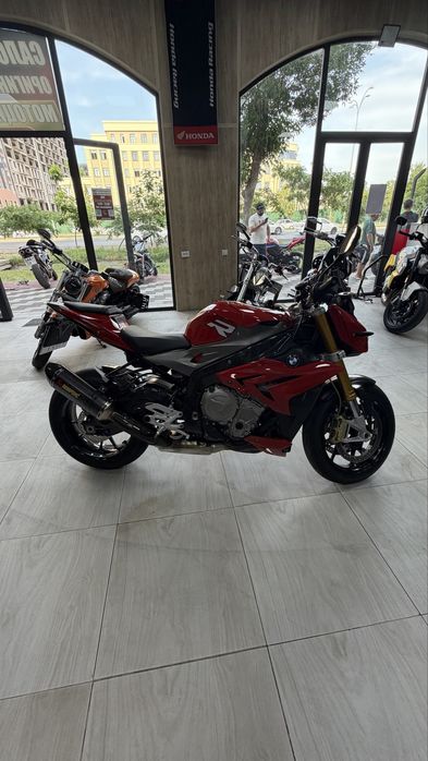 Bmw s1000r новый