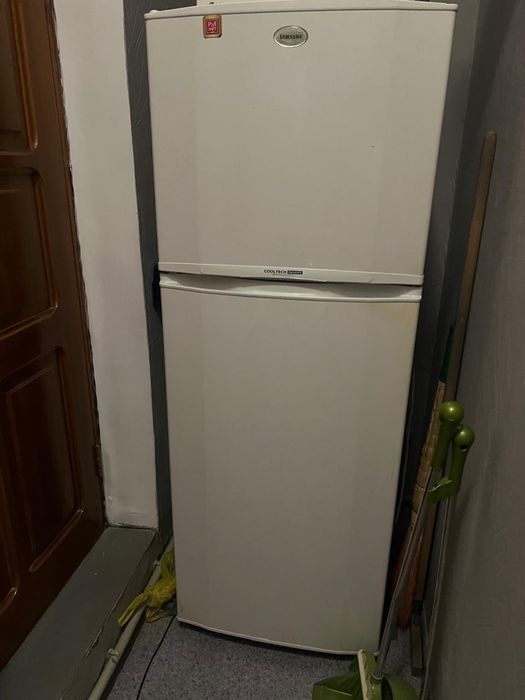 Продам холодильник samsung