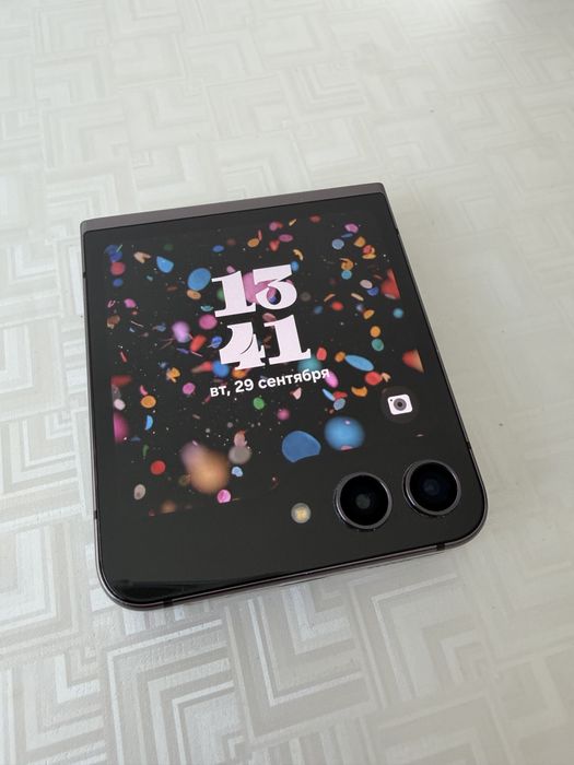 Samsung Z Flip 5