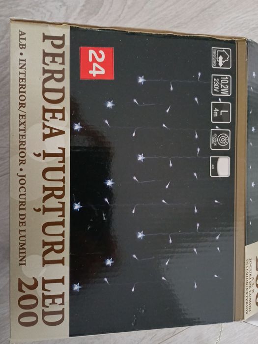 2 instalatii perdele turturi LED 200, 4m, alb, interior/exterior