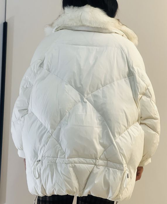 Продам стильную куртку