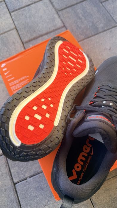 Nike Vomero Plus