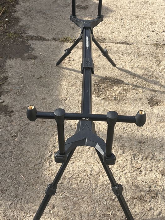 Rod pod 2 posturi Delphin Bronx 2g stalk