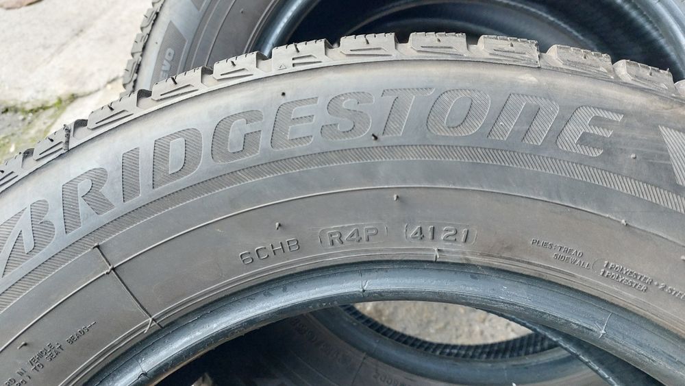 Зимни гуми 215/65/16 Bridgestone Blizzak 4 броя