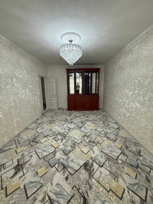 77-серия 2х комнатная квартира переделено 3х ком на 3-этаже ул.Мархабо