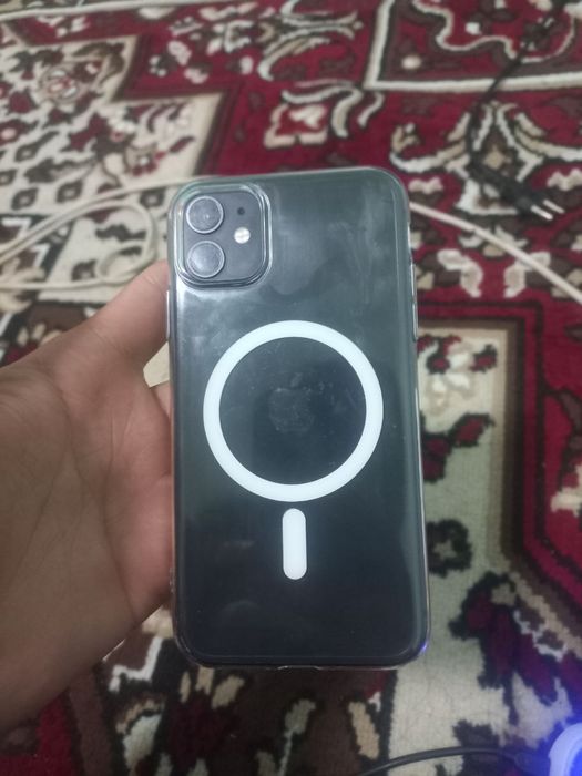 Salom hammag iphone 11 sotmoqchan kimga kere bulsa tel qilin gaplasham