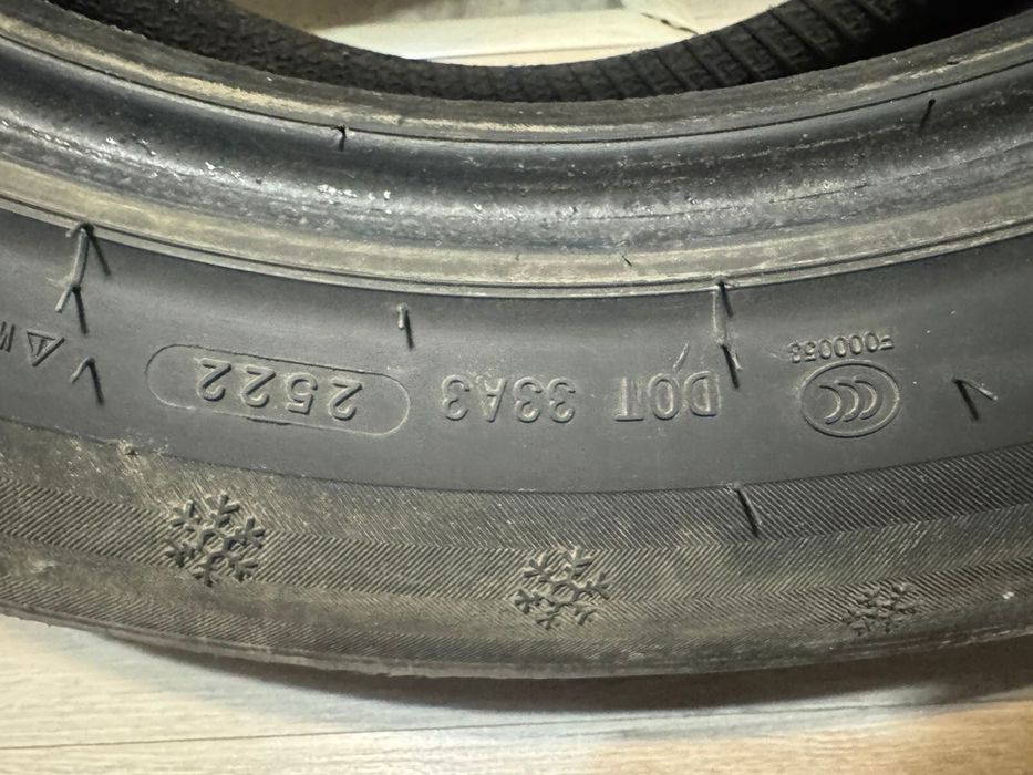 Шины зимные 215/60/17