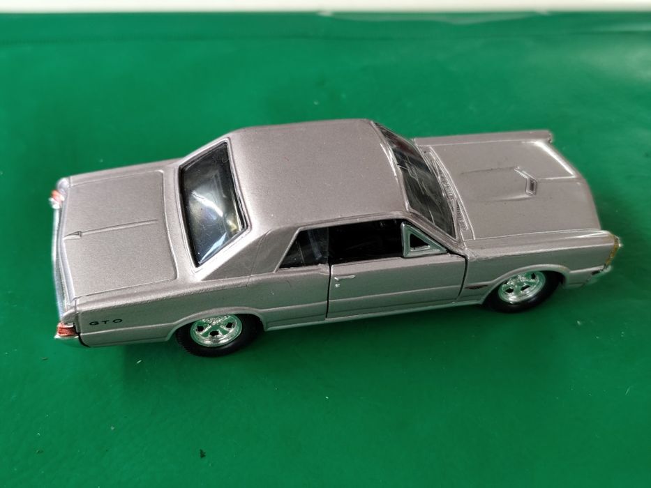 Количка welly pontiac 1965 gto