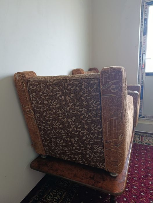 Divan kreslo   sotiladi