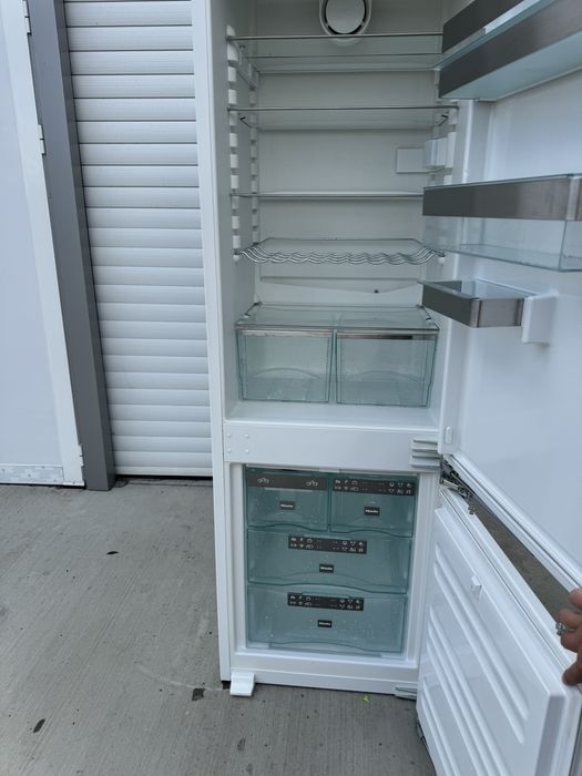 хладилник за вграждане Miele