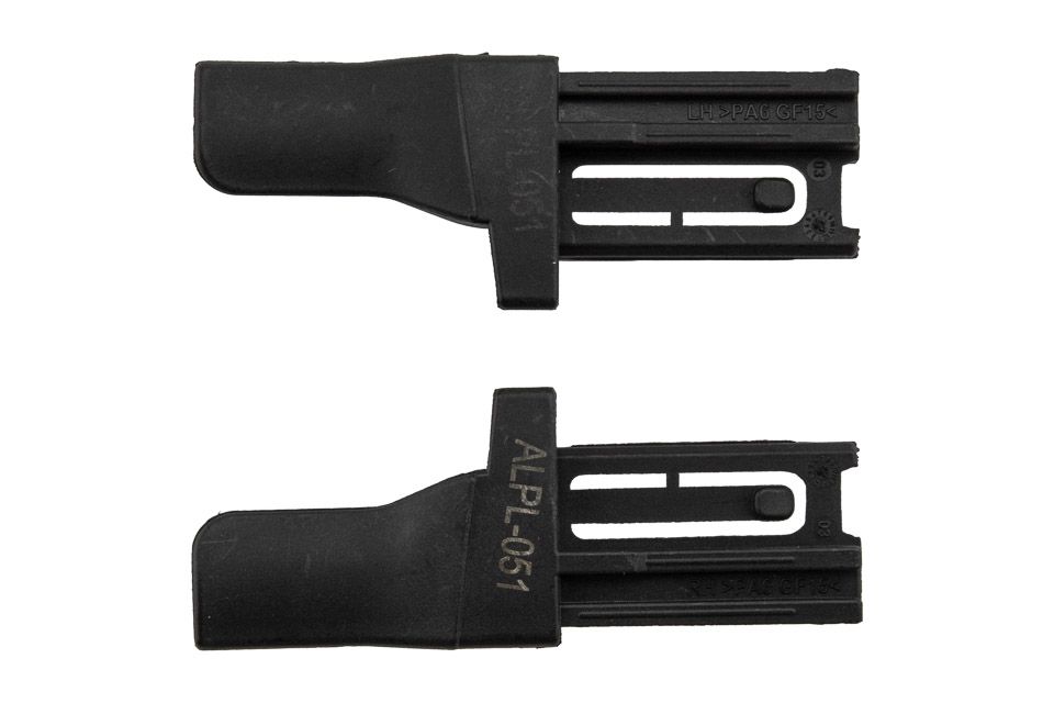 Водачи за щора на багажник, Opel Astra J Sports Tourer