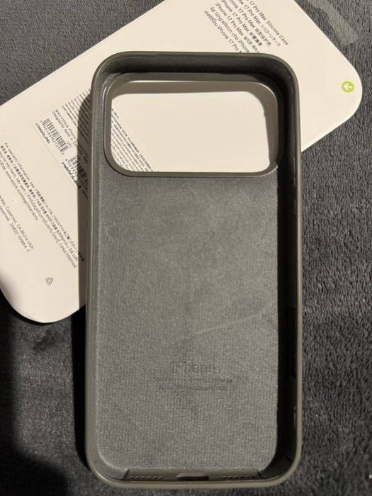 Husa iPhone 17 Pro/17 Pro Max