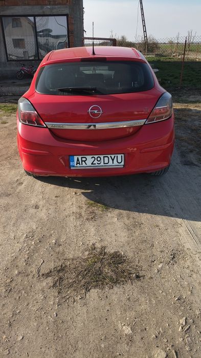 Vând Opel Astra GTC automat motor defect!!!