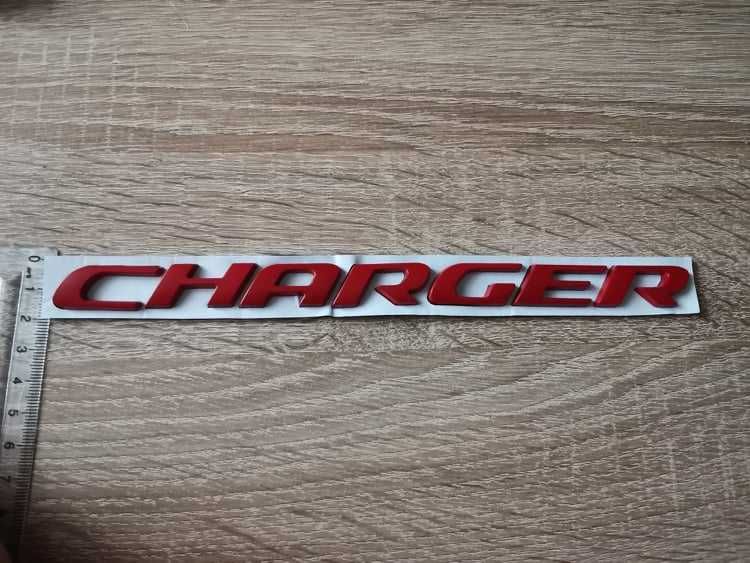 червен надпис Dodge Charger нов стил