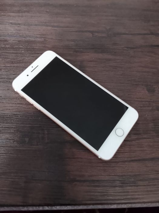 IPhone 7 plus в отличном состоянии