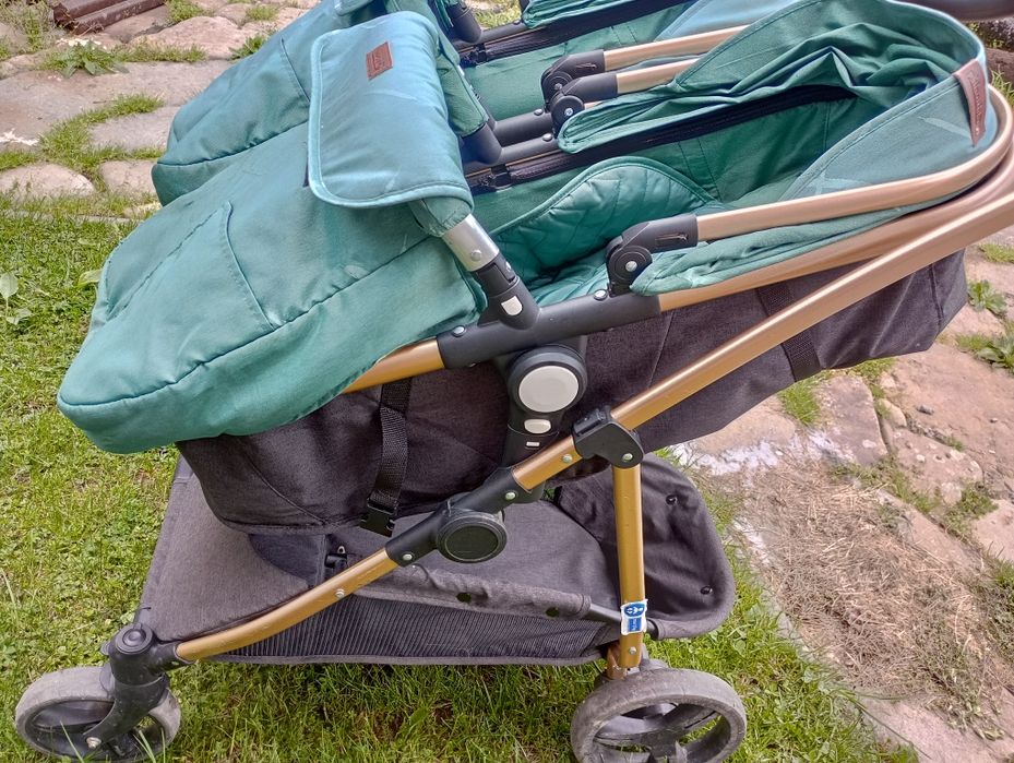 Chipolino Бебешка количка близнаци