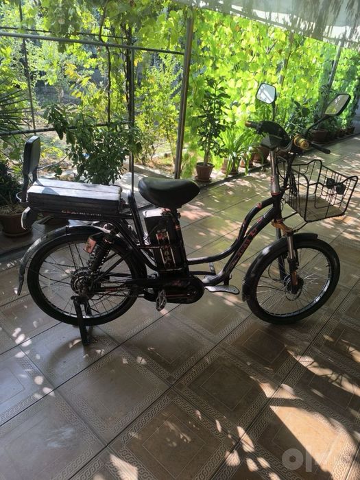 Elektra sukutr sotiladi matorli