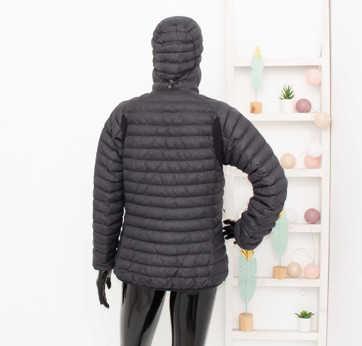 Haglofs Essens Mimic дамско яке черно с качулка пълнеж полиестер M