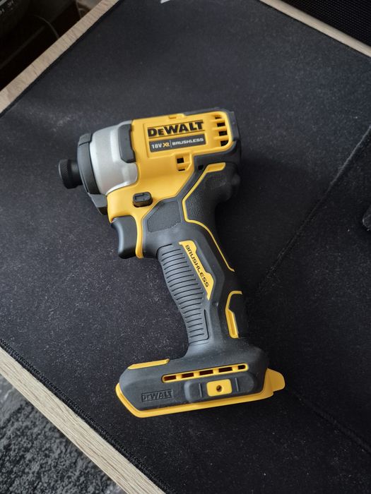 Dewalt DCF809D2 ca nou