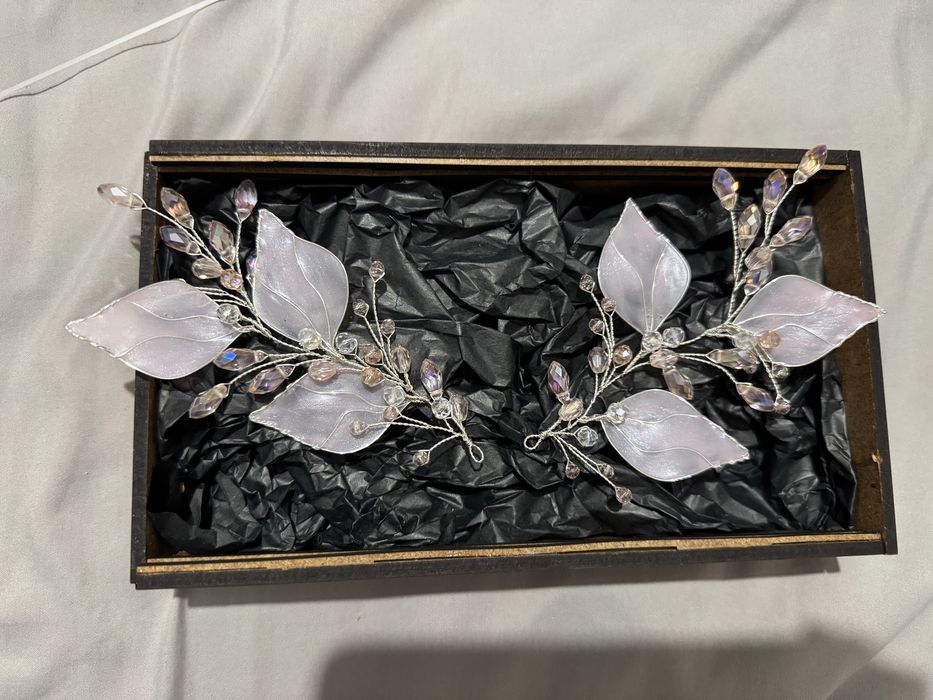 Продается свадебное украшение. Диадема