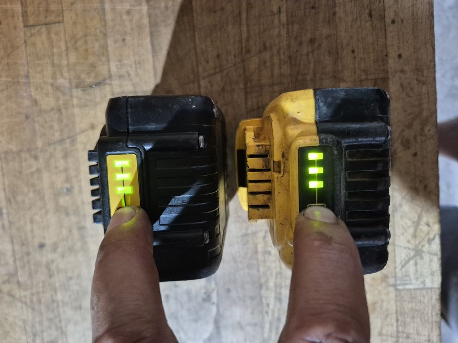 Acumulator baterie  Dewalt 18v 4 si 5 ah