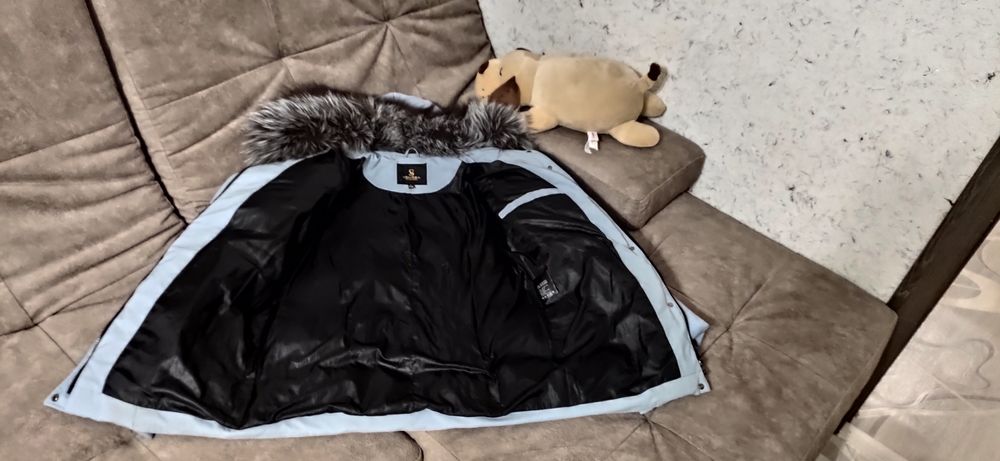 Продаю зимнюю куртку