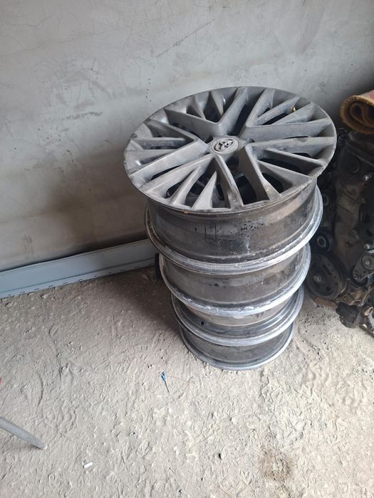 Продаю диски на камри 55