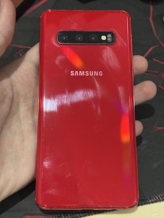 Продам samsung s10