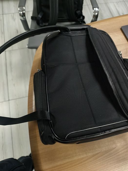 рюкзак TUMI Arrivé LARSON BACKPACK Black