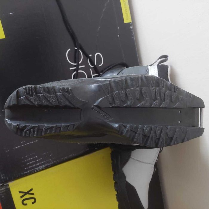 Лыжные ботинки туристические