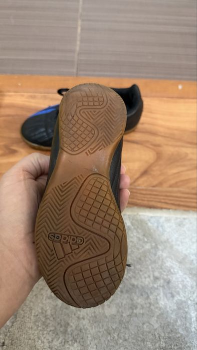 Продам сороконожки Адидас оригинал